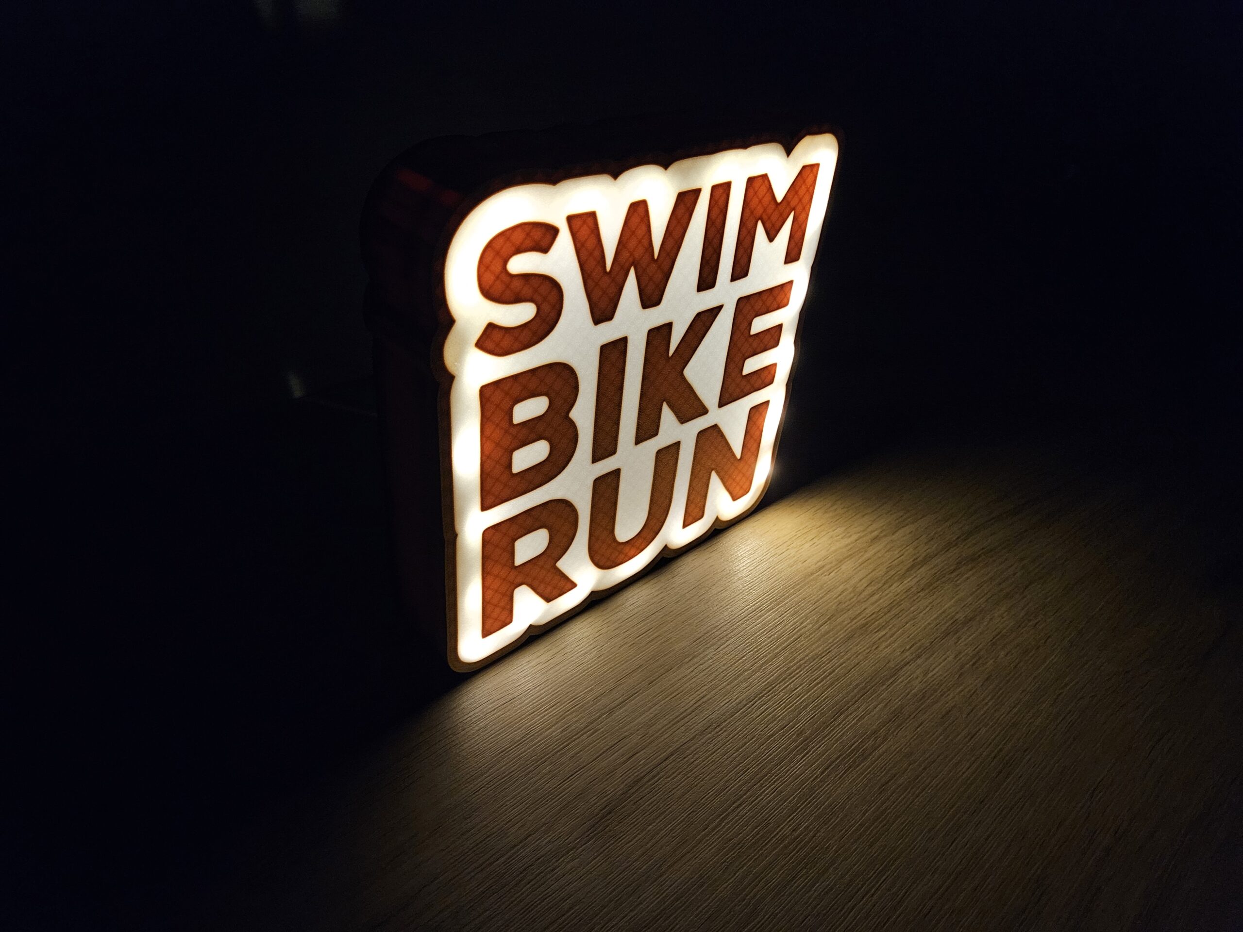 Swim Bike Run Lightbox – sportliche Triathlon Deko mit optionaler Beleuchtung – Bild 4