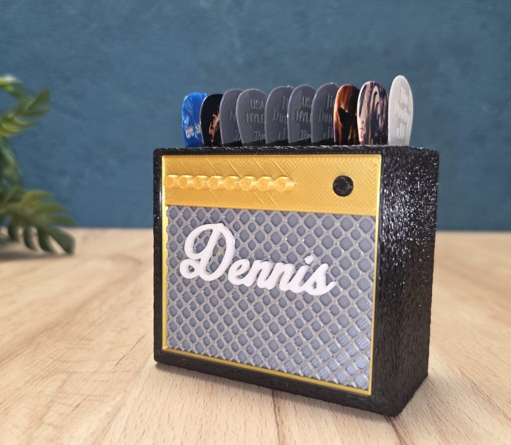 Plektrenhalter im Gitarren-Verstärker-Design – personalisierbar, für bis zu 10 Plektren